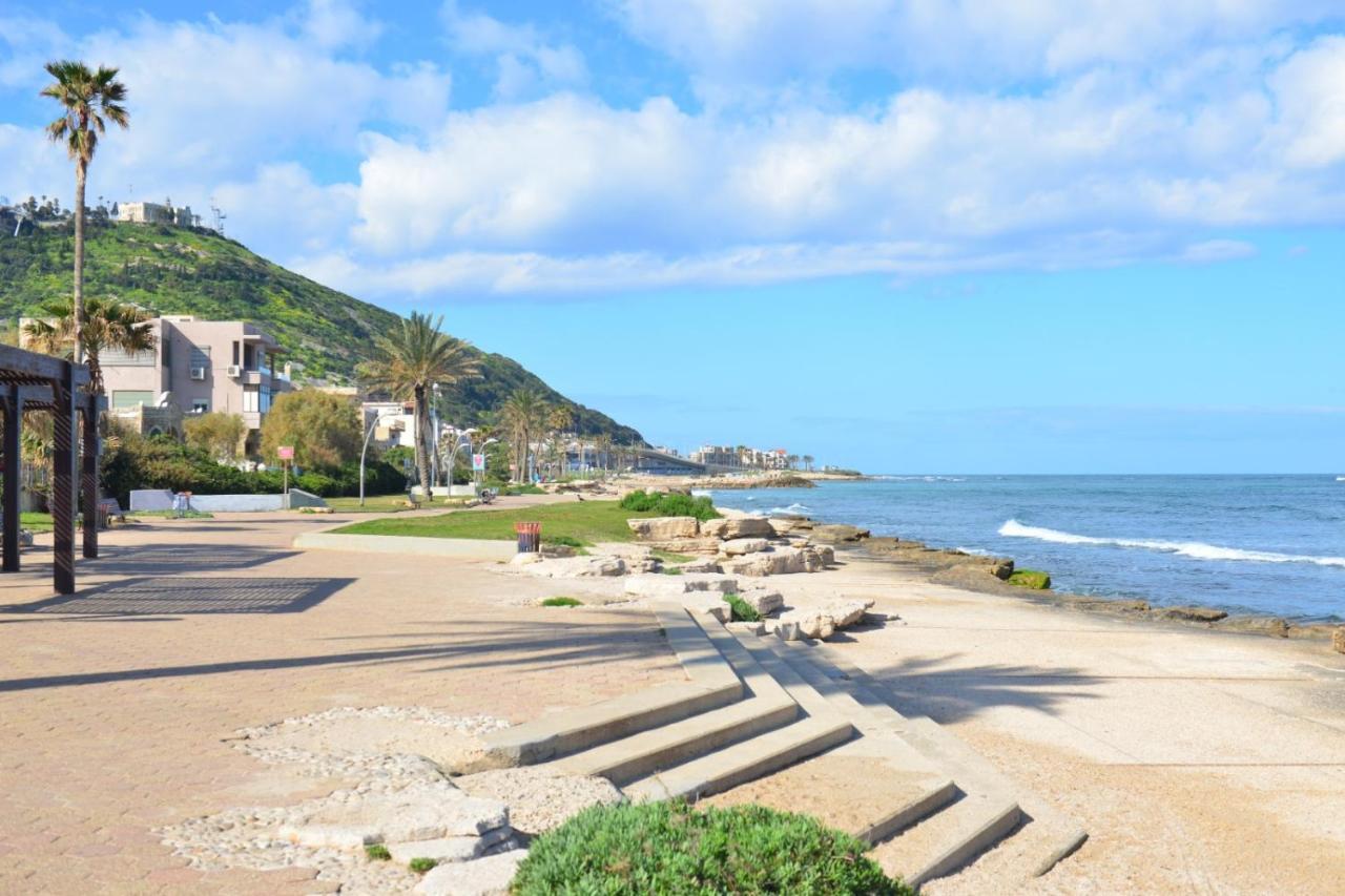 Domus Bat Galim Hotel Haifa Bagian luar foto