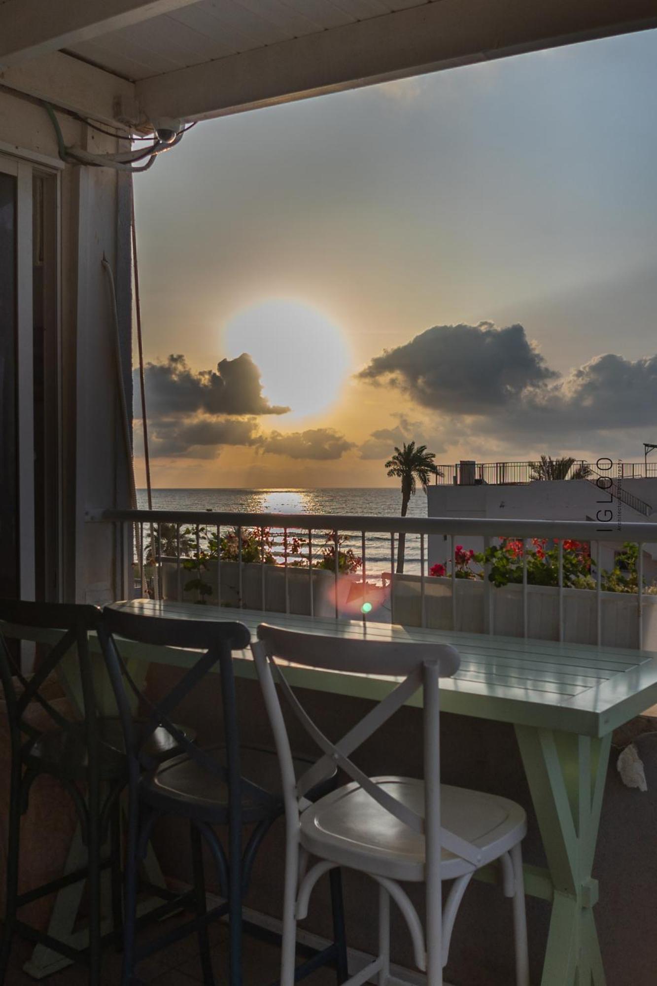 Domus Bat Galim Hotel Haifa Bagian luar foto
