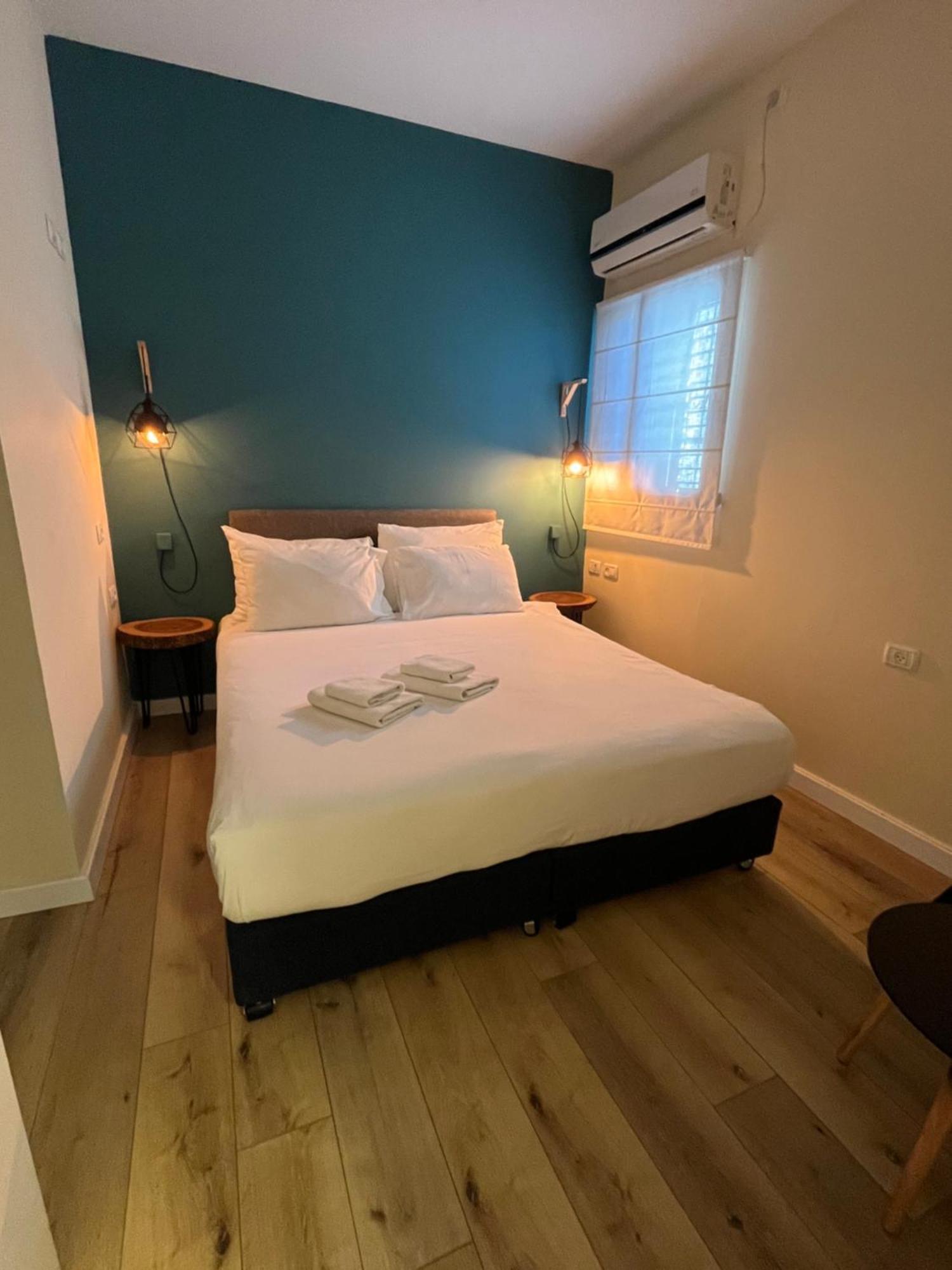 Domus Bat Galim Hotel Haifa Bagian luar foto