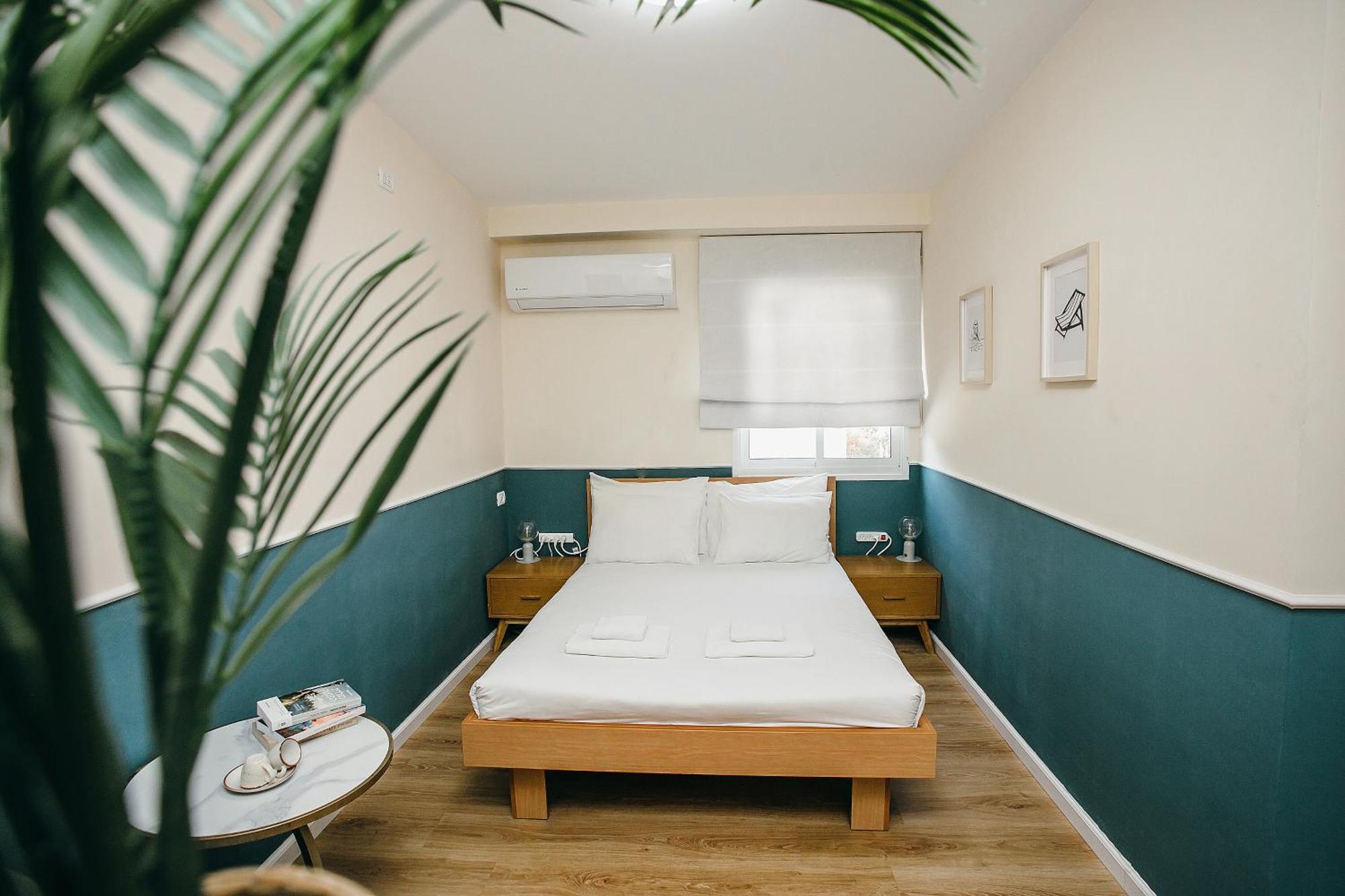 Domus Bat Galim Hotel Haifa Bagian luar foto