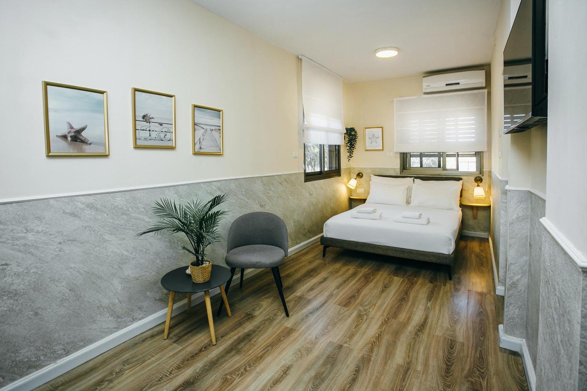 Domus Bat Galim Hotel Haifa Bagian luar foto